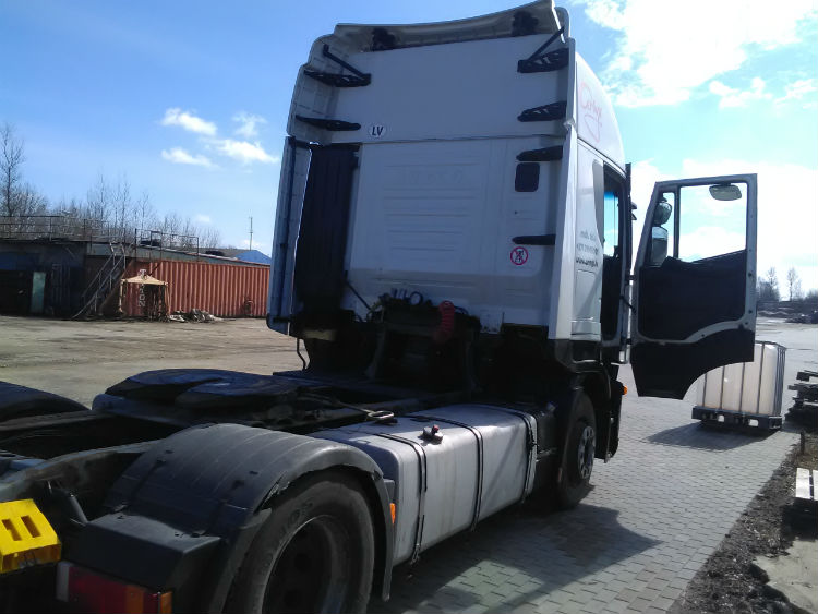 Iveco Stralis 440S42 - Image 4